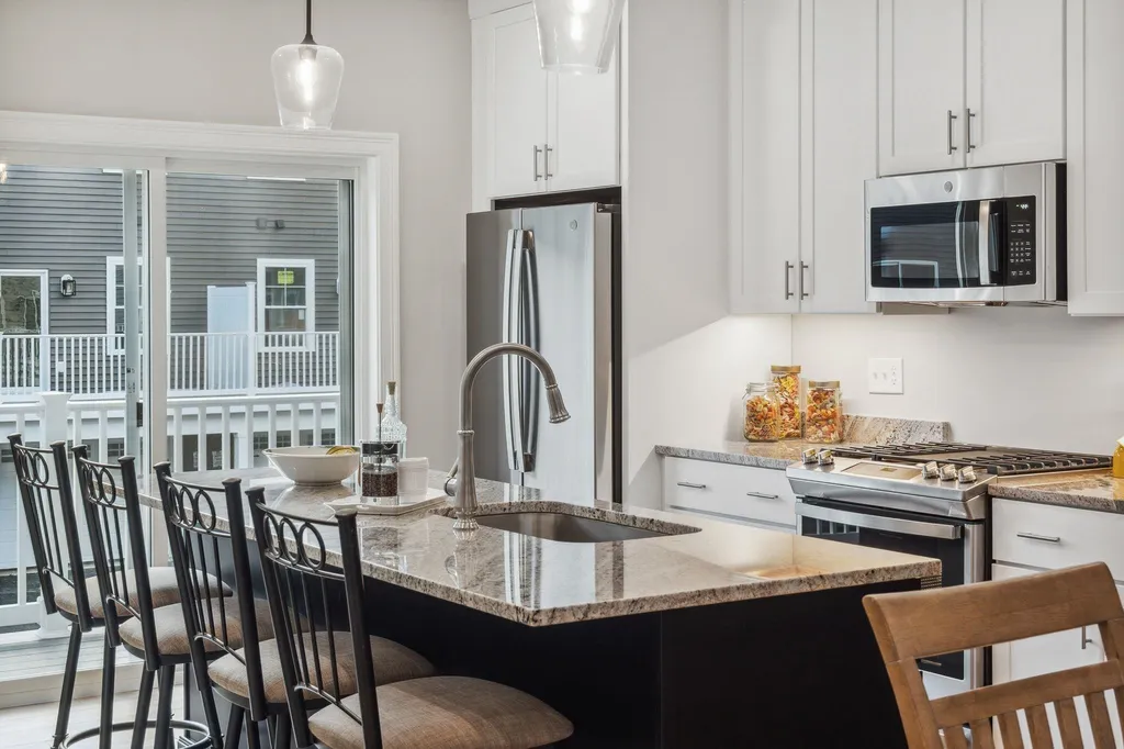 3 Juniper Lane Portsmouth NH 03801