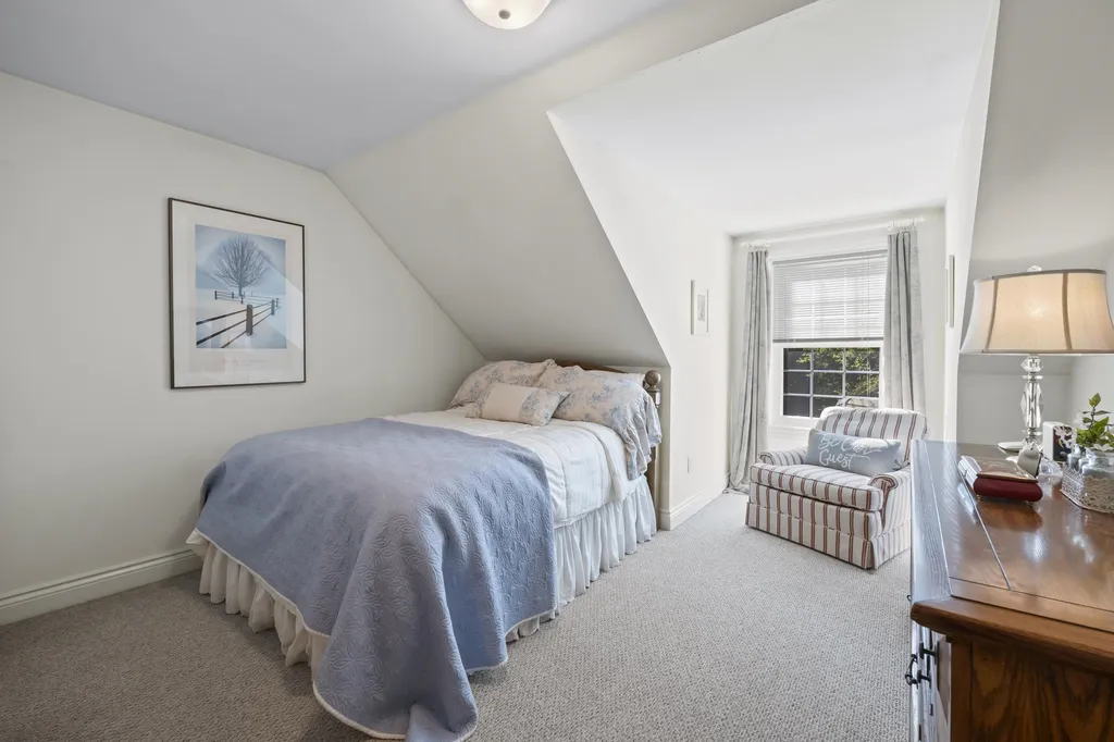 25 Logging Road York ME 03902