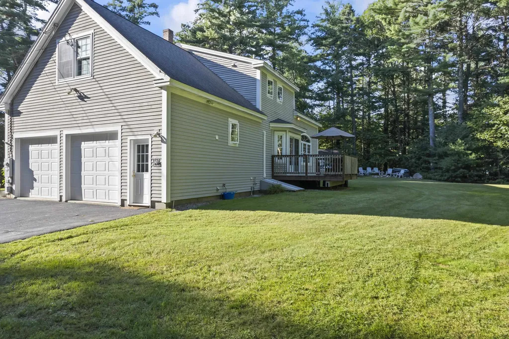 25 Logging Road York ME 03902