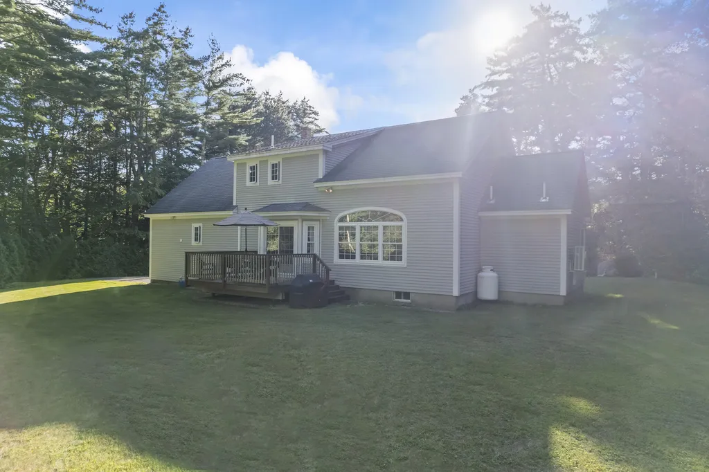 25 Logging Road York ME 03902
