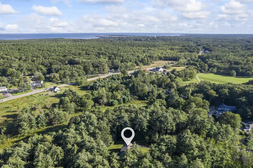 25 Logging Road York ME 03902