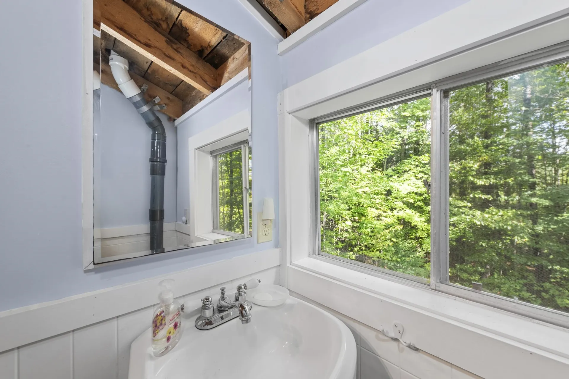 118 Groton Road Hebron NH 03241