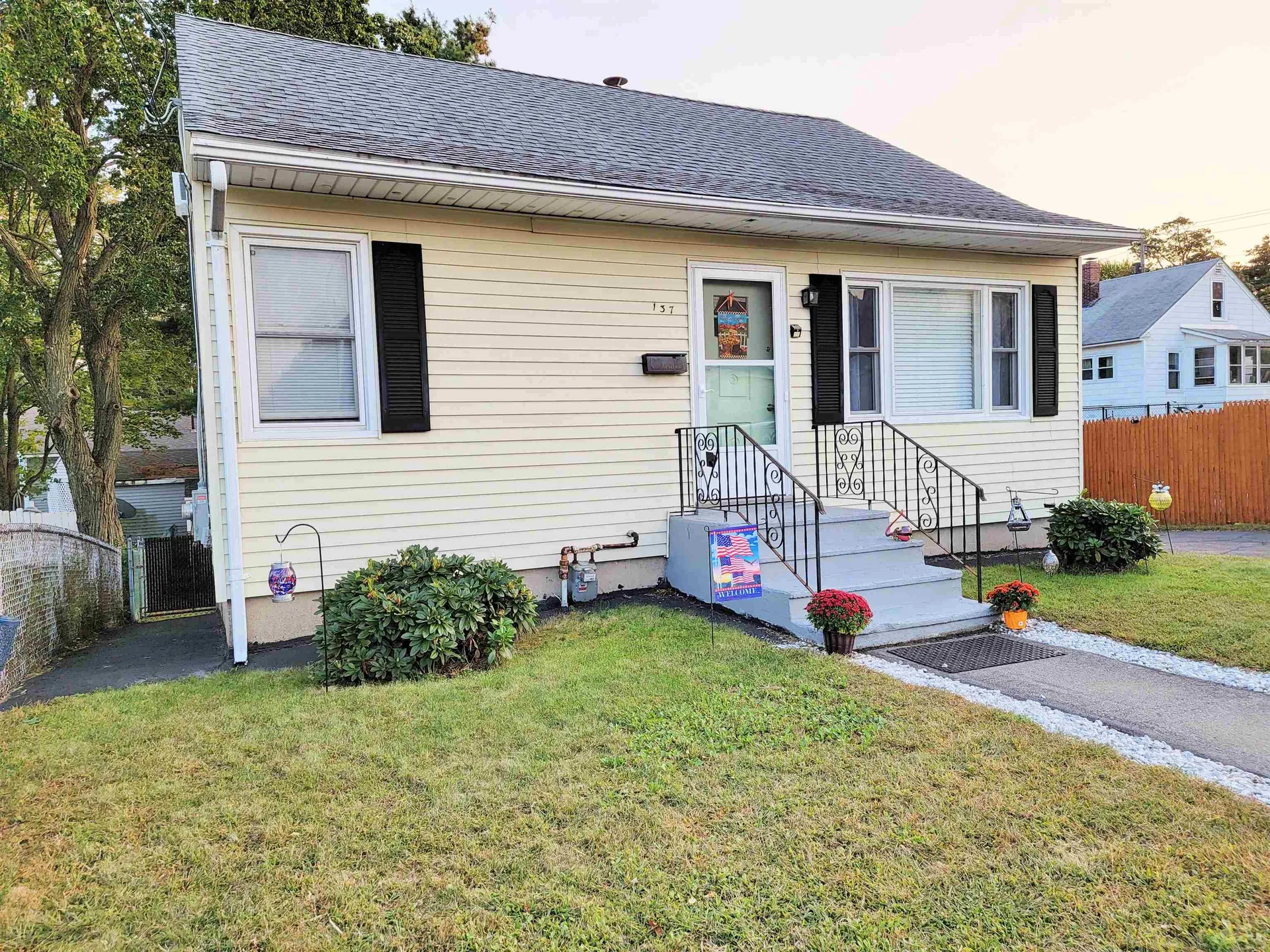 137 Harrington Avenue Manchester NH 03103