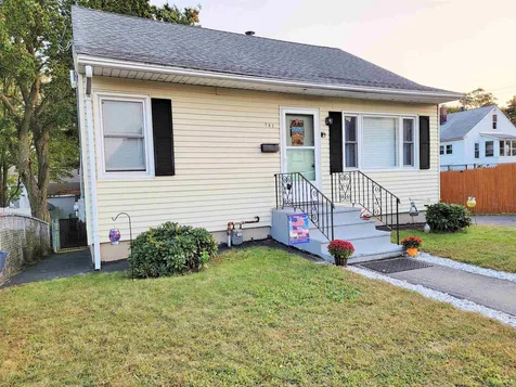 137 Harrington Avenue Manchester NH 03103