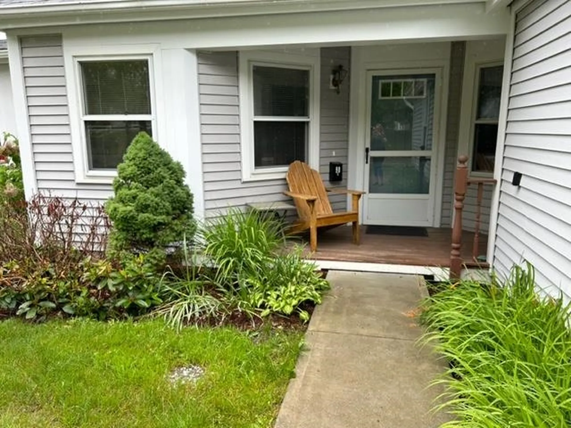 16 Clover Lane Essex VT 05452