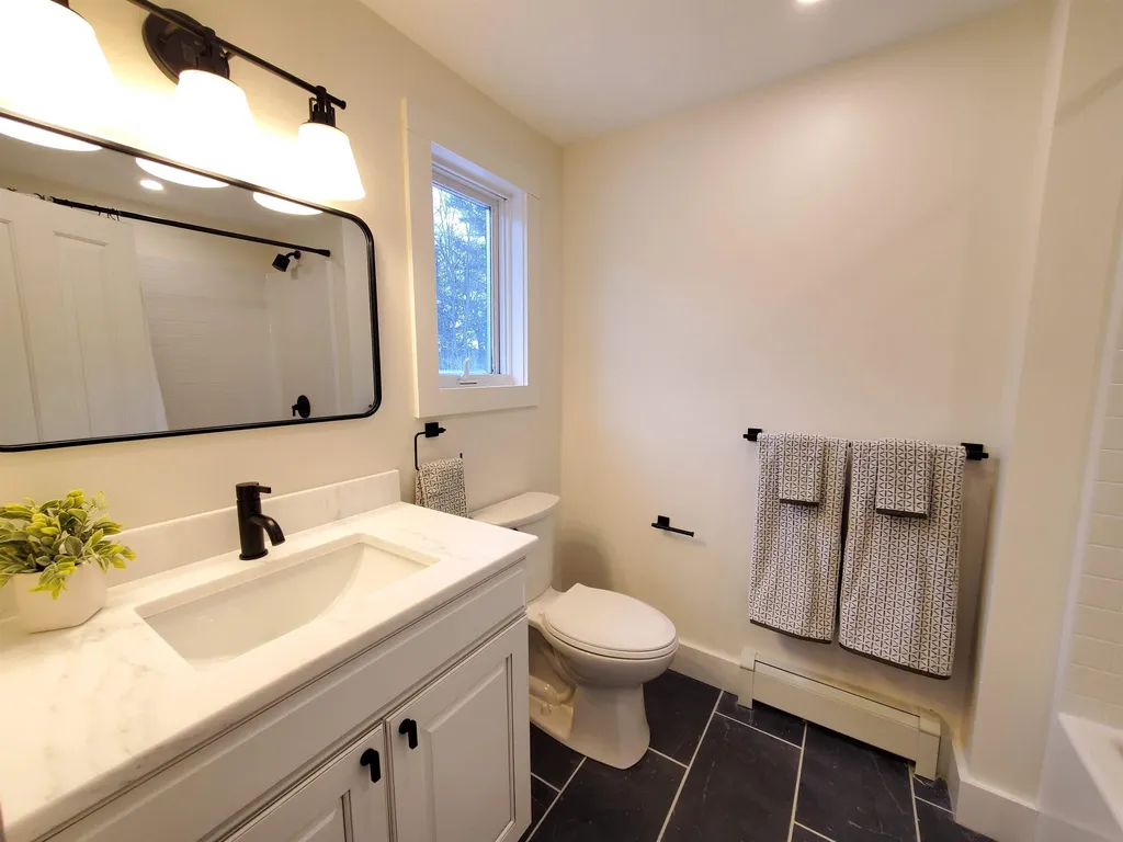 20 Hersey Way Canaan NH 03741