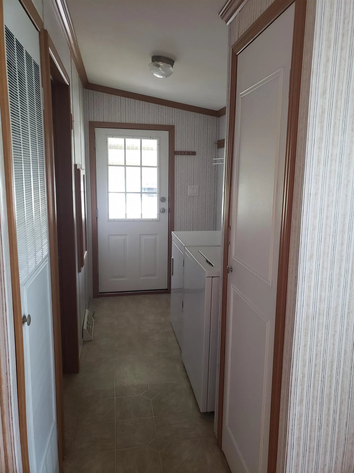 16 Michael Place Claremont NH 03743