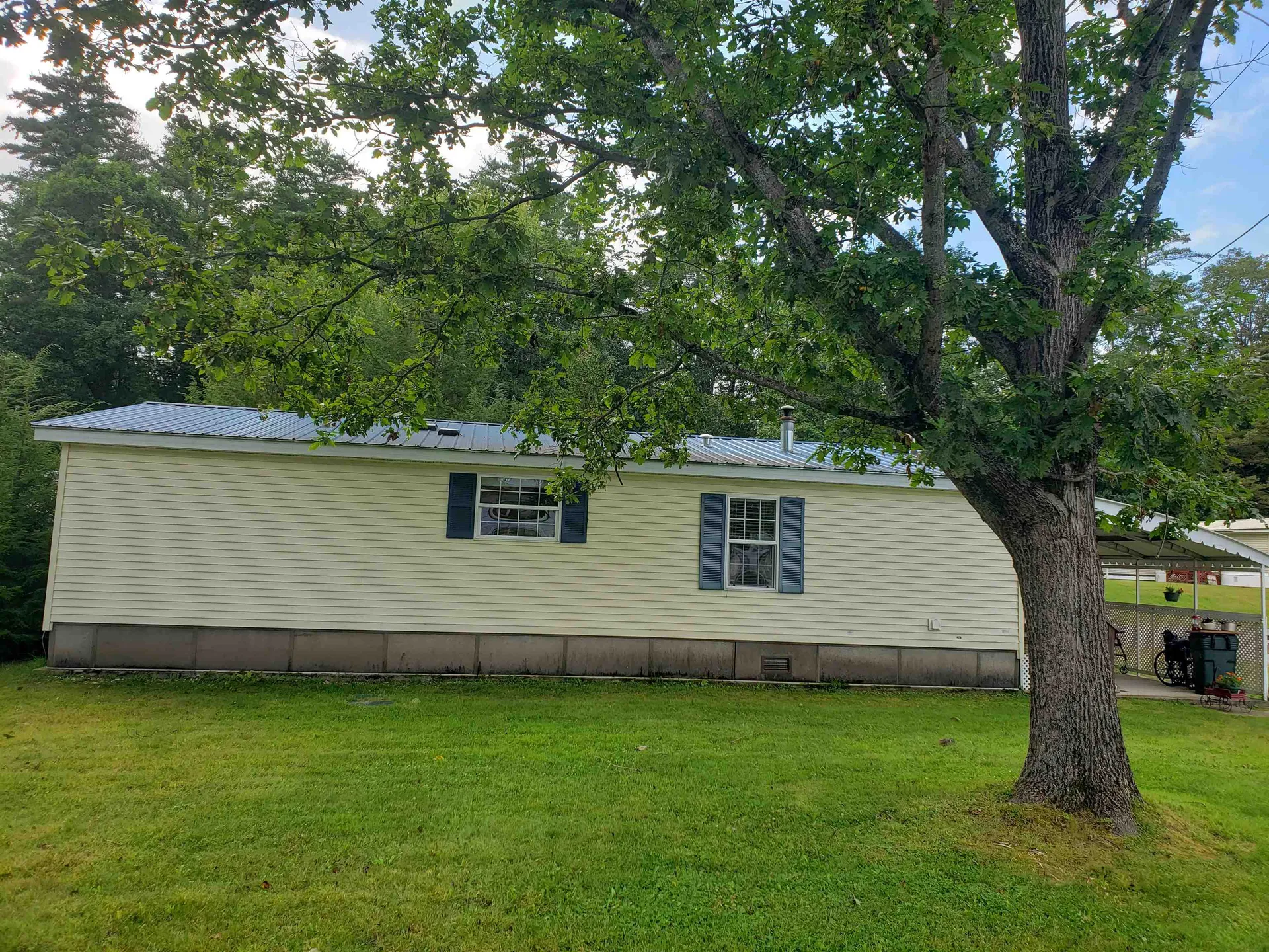 16 Michael Place Claremont NH 03743