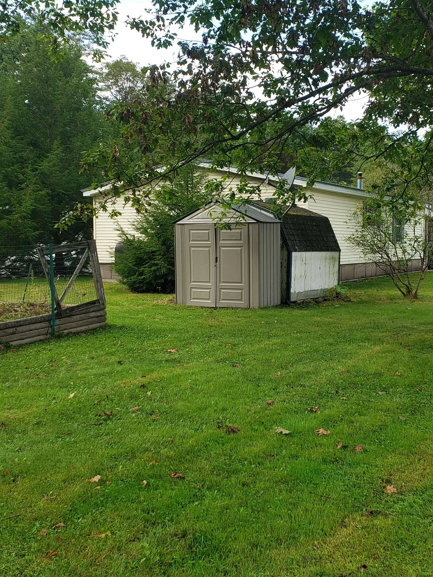 16 Michael Place Claremont NH 03743