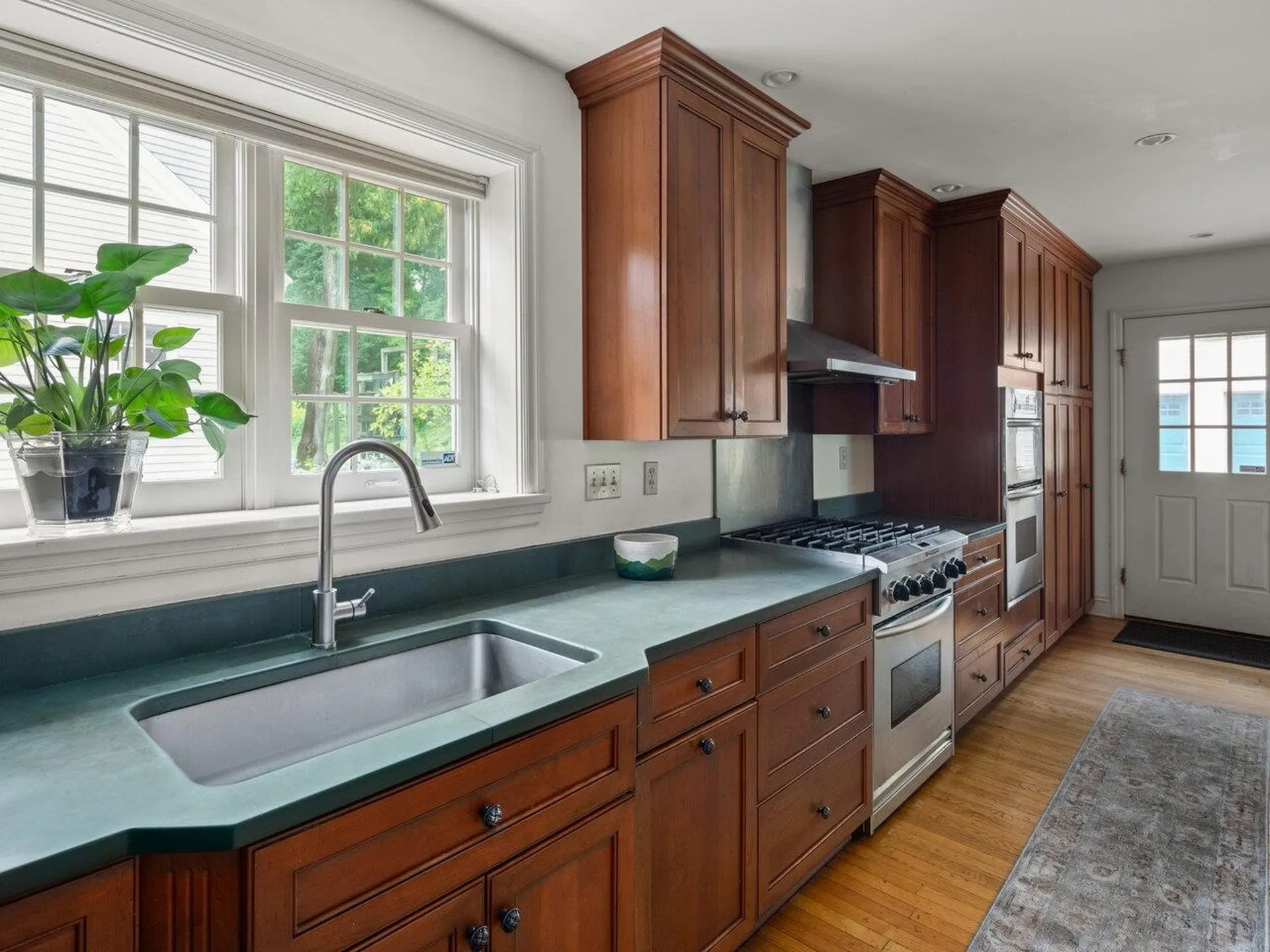 32 Edgewood Lane Burlington VT 05401