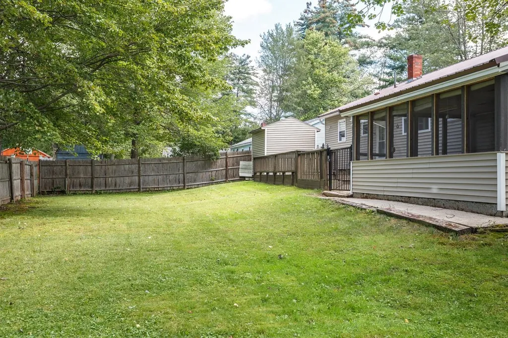 8 Meadow Lane Allenstown NH 03275