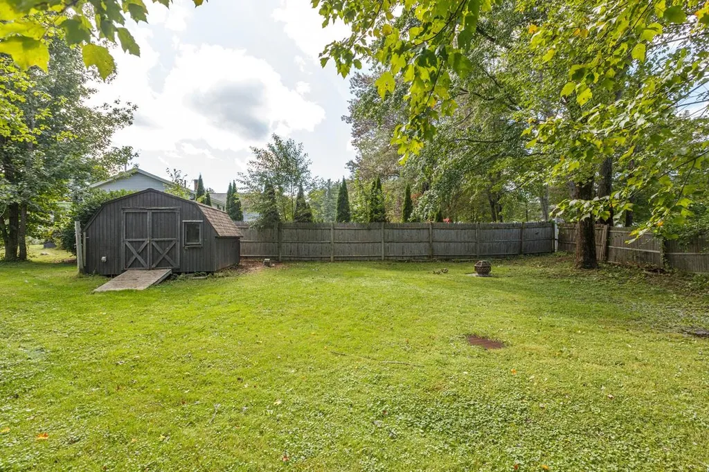 8 Meadow Lane Allenstown NH 03275