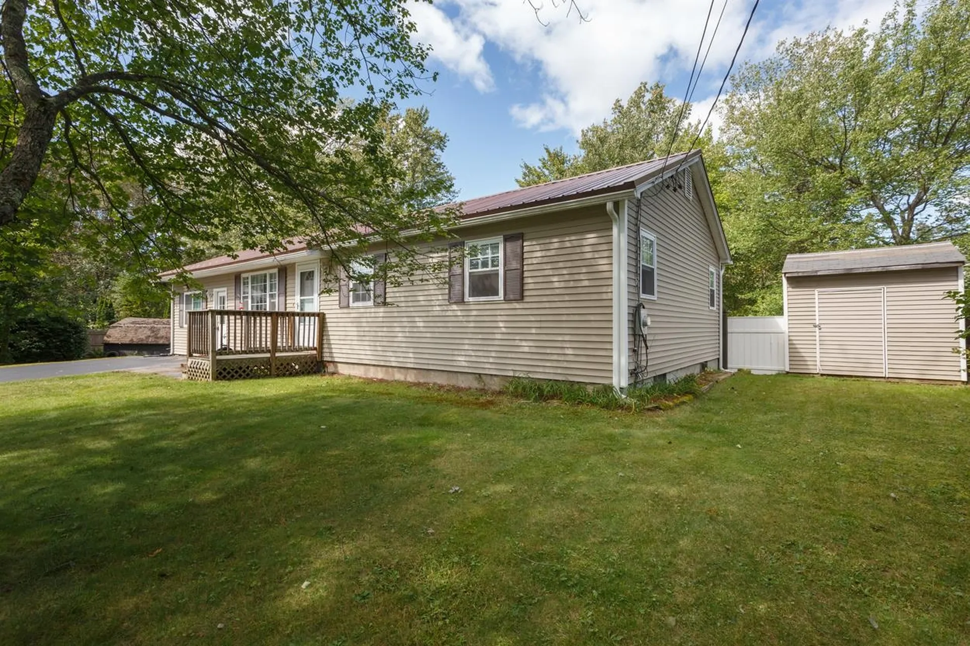8 Meadow Lane Allenstown NH 03275
