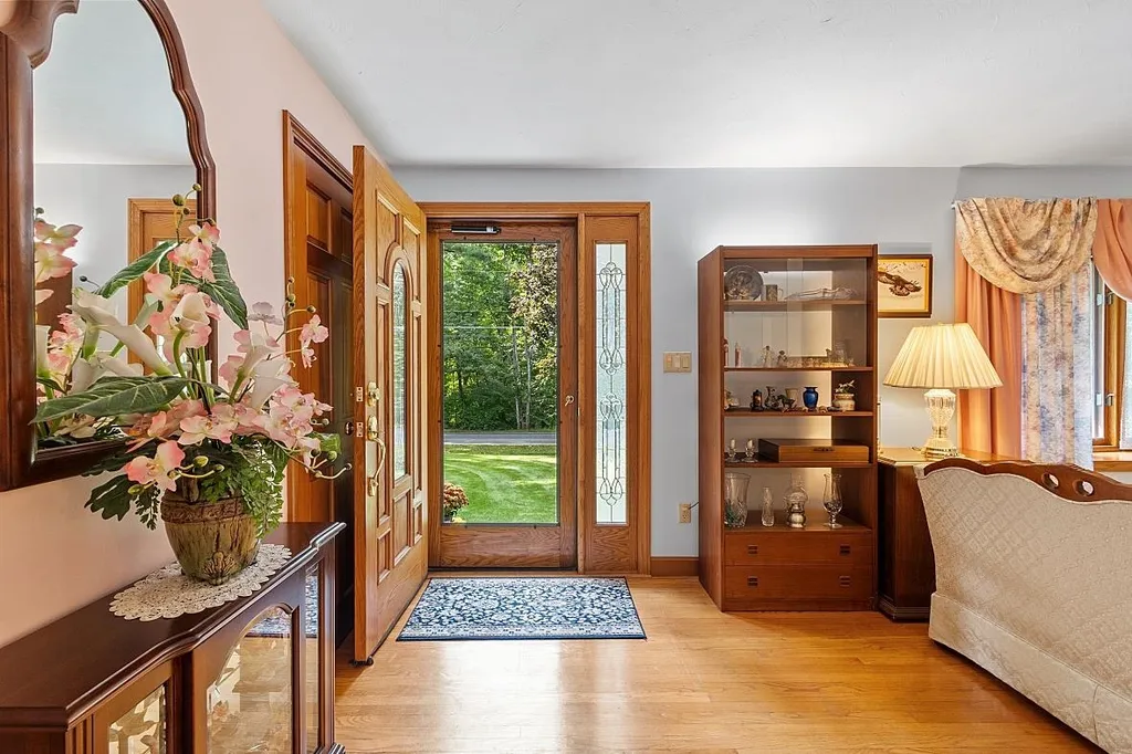 5 Marblehead Road Windham NH 03087