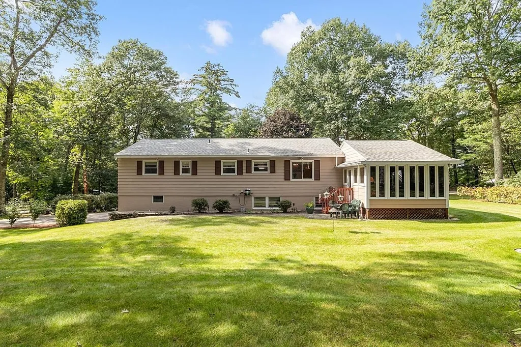 5 Marblehead Road Windham NH 03087