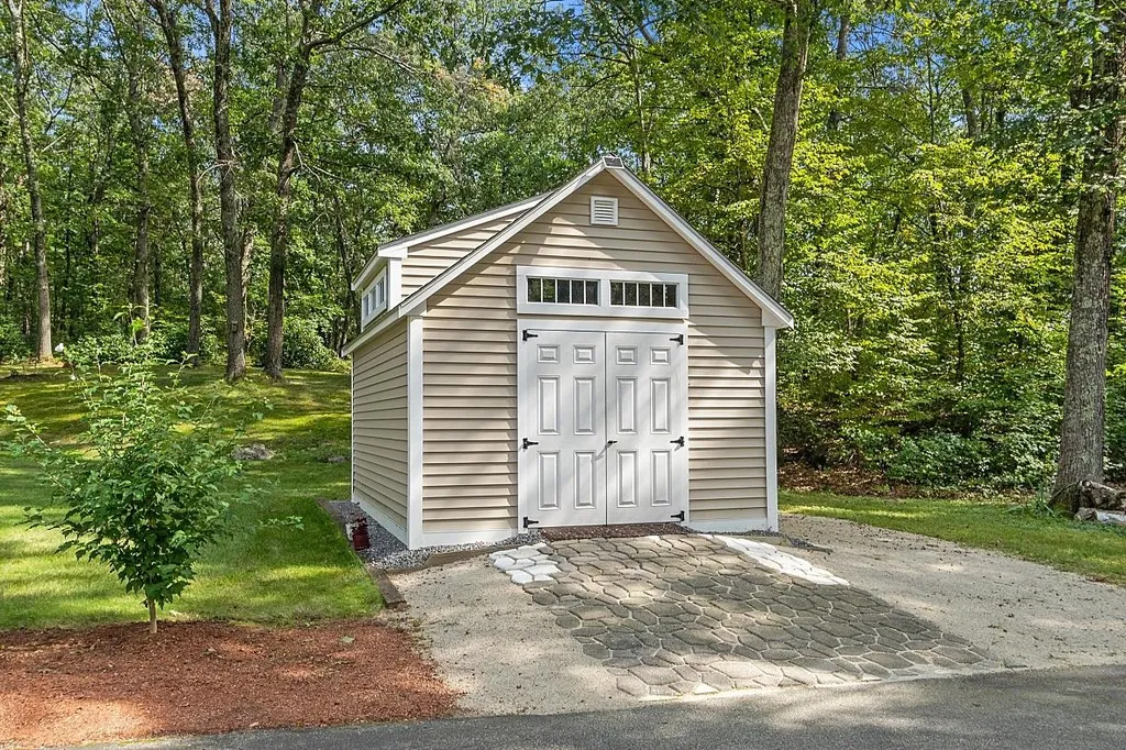 5 Marblehead Road Windham NH 03087
