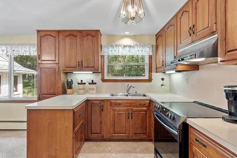 5 Marblehead Road Windham NH 03087