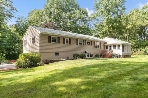 5 Marblehead Road Windham NH 03087