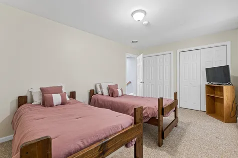 8 Melissa Way Laconia NH 03246