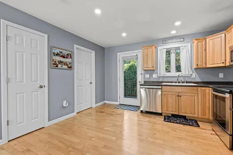 8 Melissa Way Laconia NH 03246
