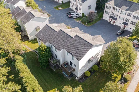 8 Melissa Way Laconia NH 03246