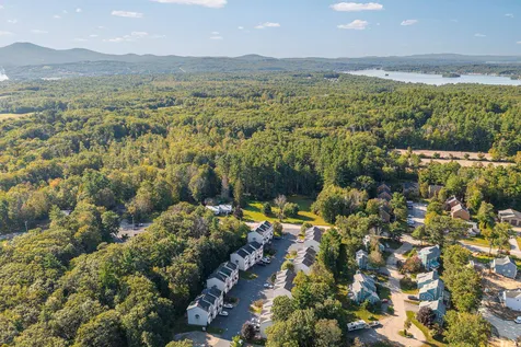 8 Melissa Way Laconia NH 03246