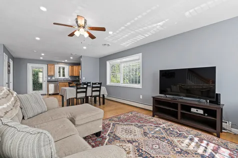 8 Melissa Way Laconia NH 03246