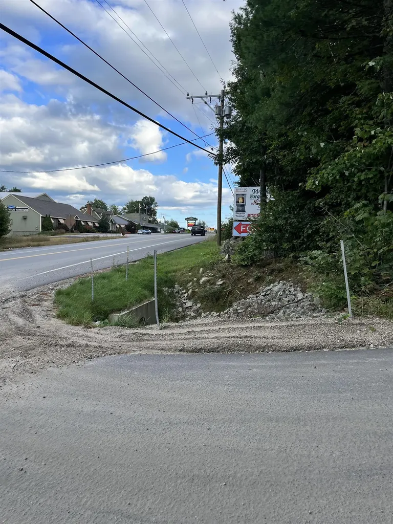 16 Polly's Crossing Road Ossipee NH 03864