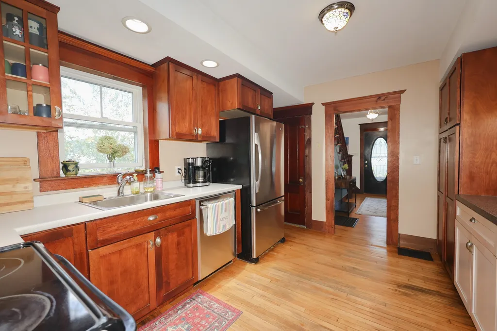 57 Maple Street Lebanon NH 03784