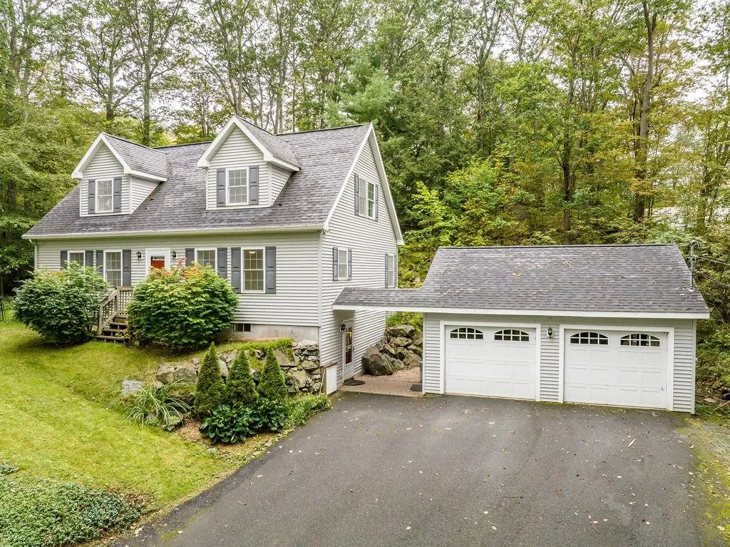 258 Hanover Street Hartford VT 05001