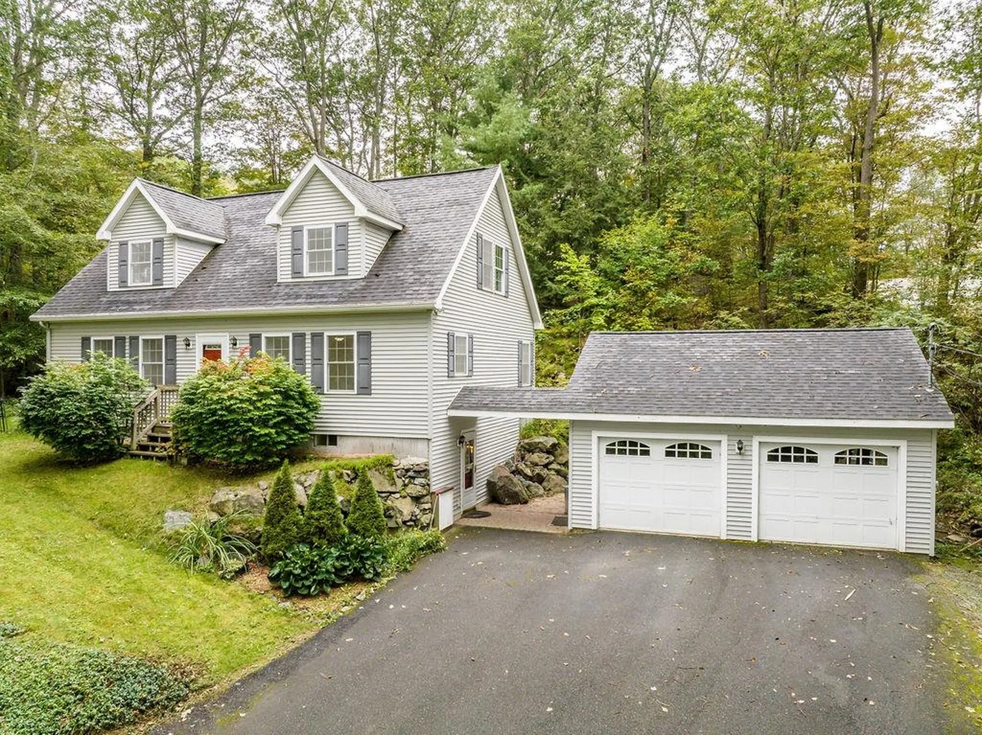 258 Hanover Street Hartford VT 05001