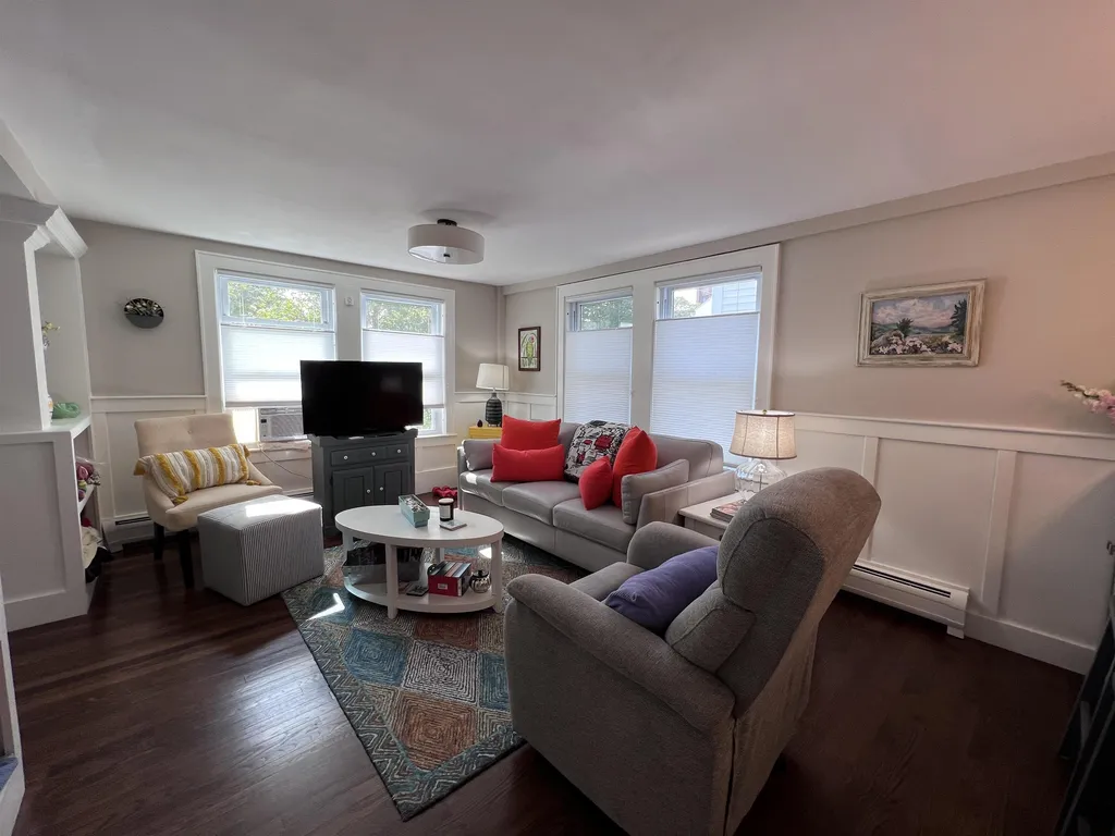 11 Maple Street Exeter NH 03833