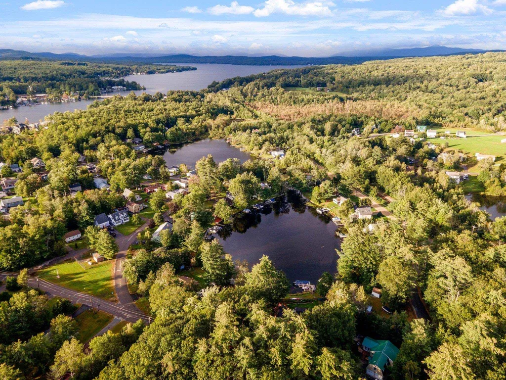 12 Nancy Drive Belmont NH 03220