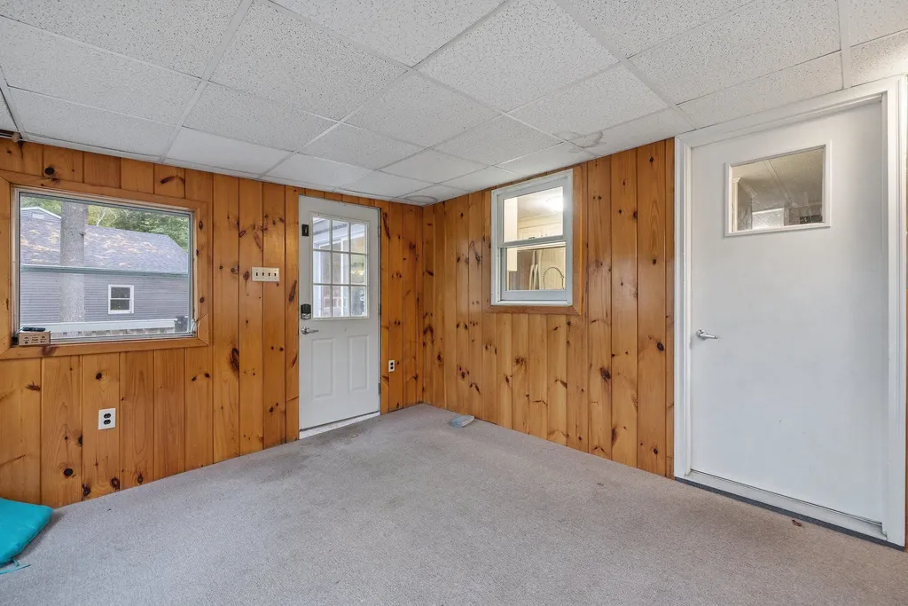 12 Nancy Drive Belmont NH 03220