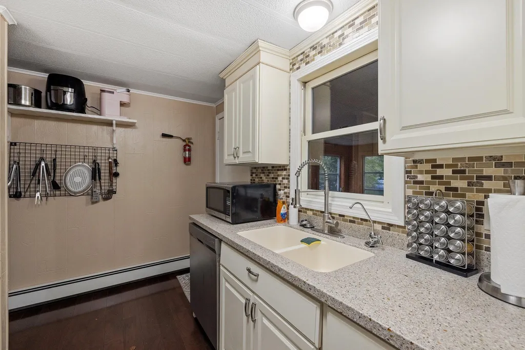 12 Nancy Drive Belmont NH 03220