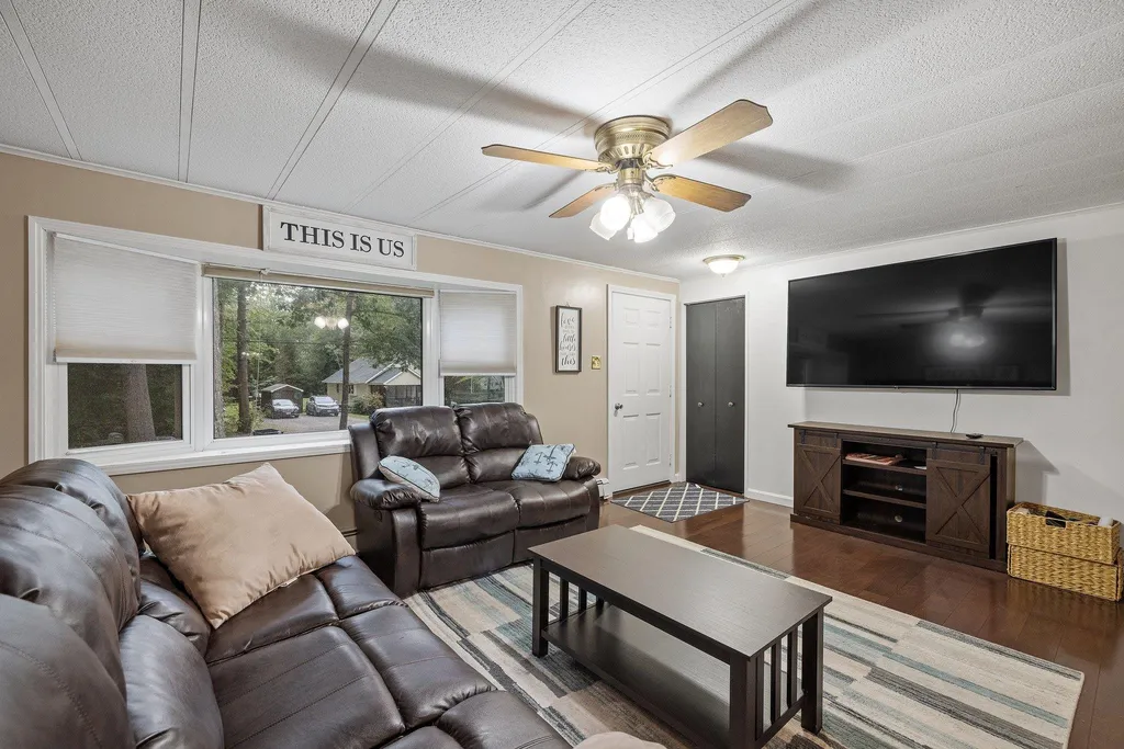 12 Nancy Drive Belmont NH 03220