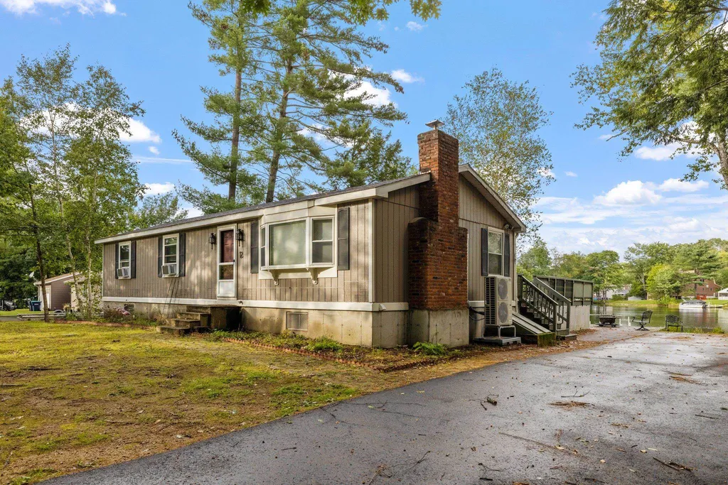 12 Nancy Drive Belmont NH 03220