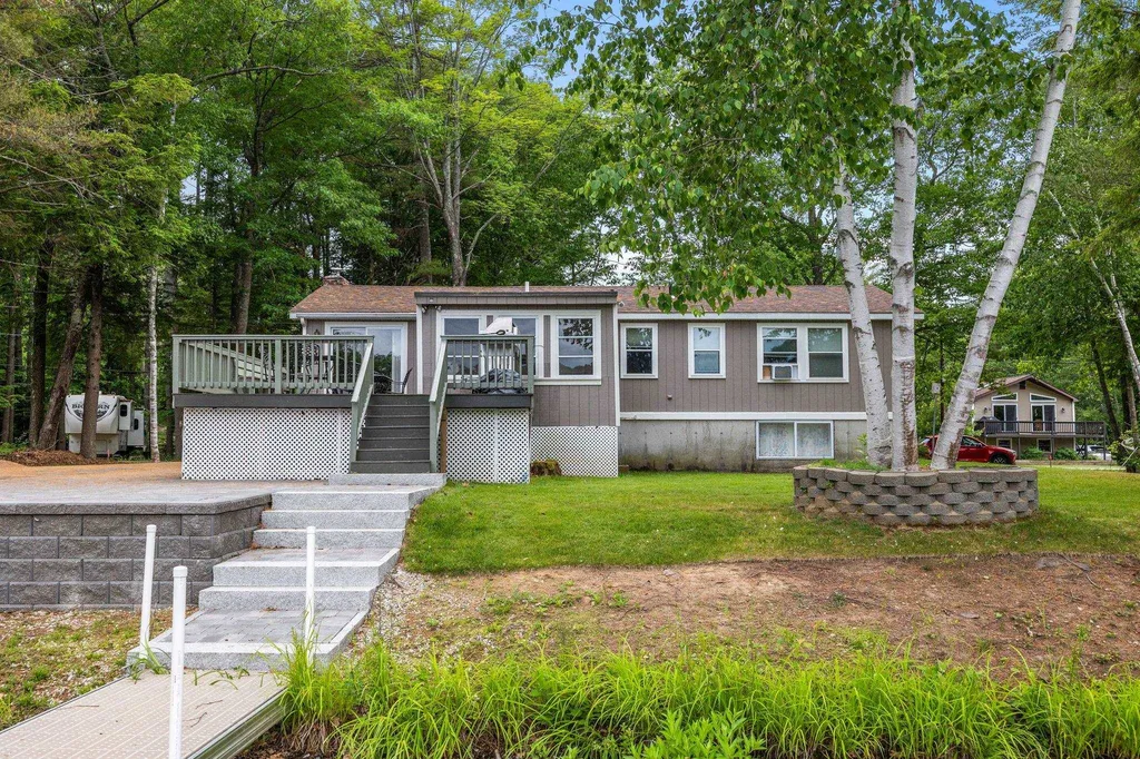 12 Nancy Drive Belmont NH 03220