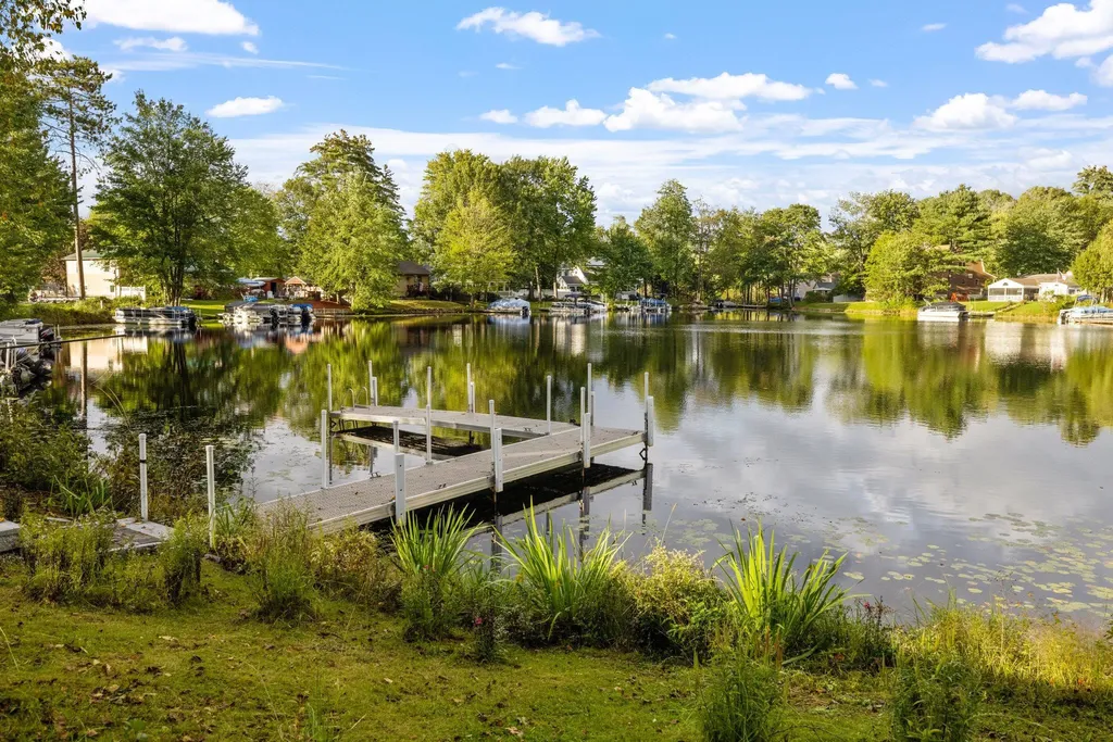 12 Nancy Drive Belmont NH 03220