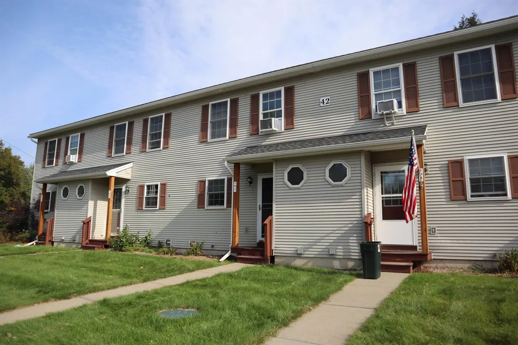 42 Colonial Road Fairfax VT 05454