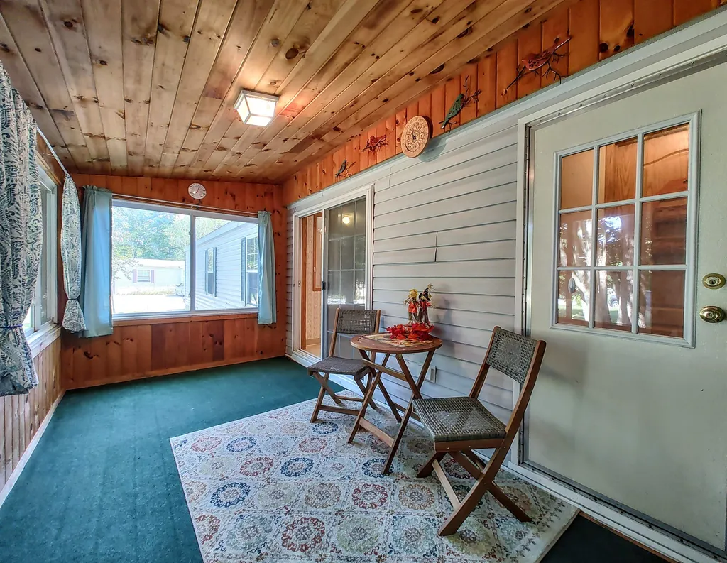64 Sycamore Boulevard Farmington NH 03835