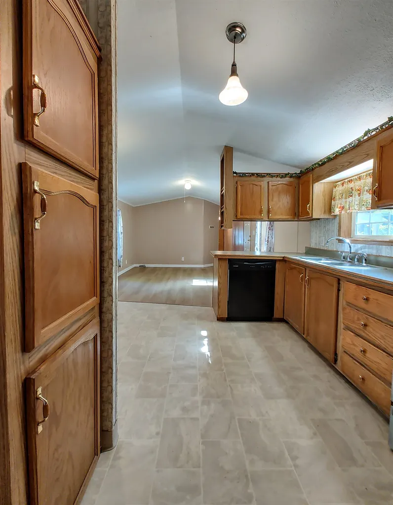 64 Sycamore Boulevard Farmington NH 03835