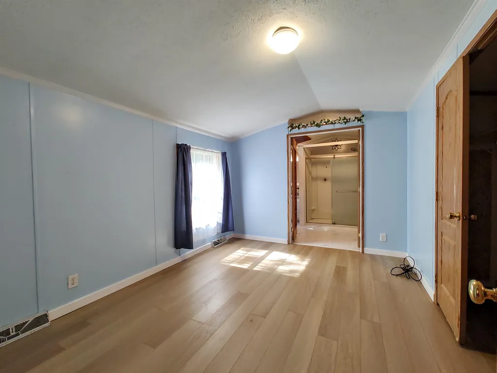 64 Sycamore Boulevard Farmington NH 03835