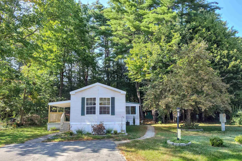 64 Sycamore Boulevard Farmington NH 03835