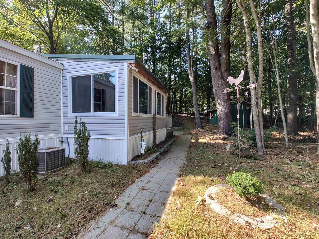 64 Sycamore Boulevard Farmington NH 03835