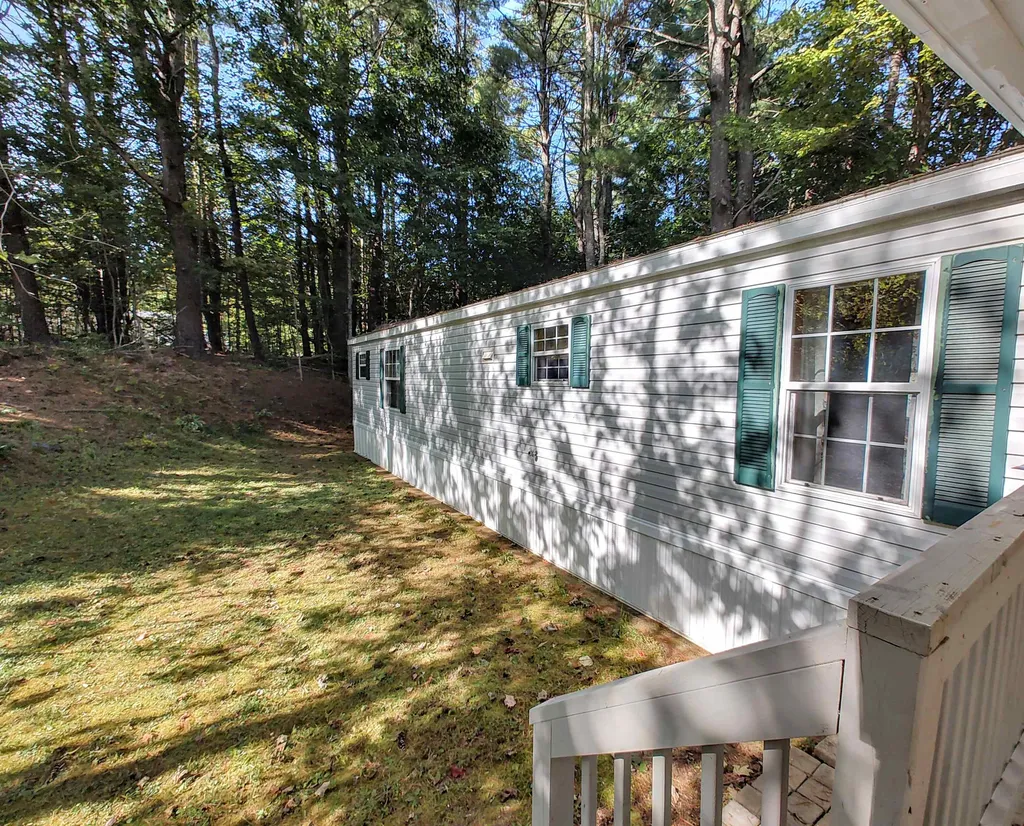 64 Sycamore Boulevard Farmington NH 03835