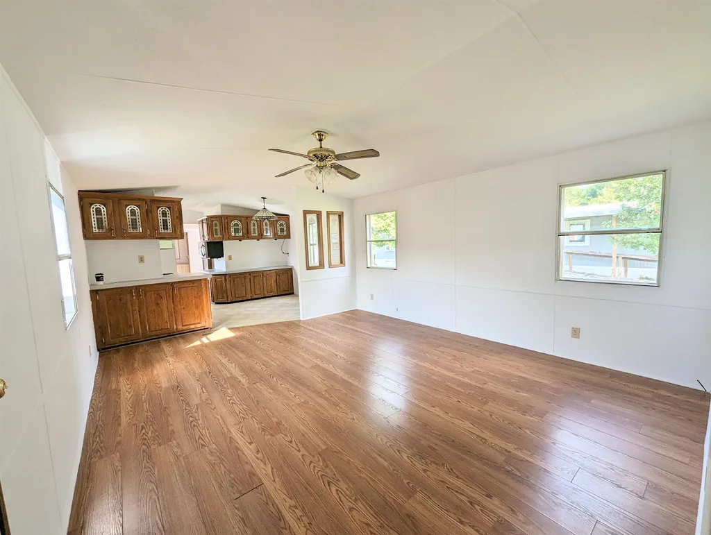 11 Toney Trailer Park Littleton NH 03561