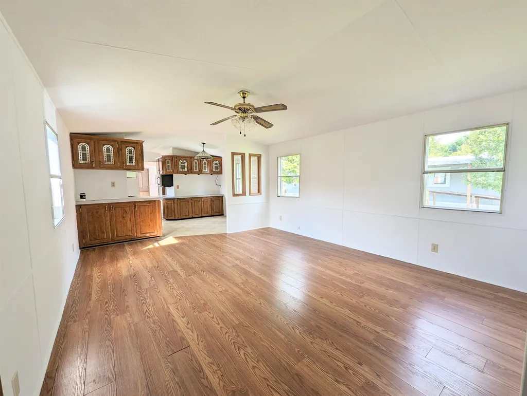 11 Toney Trailer Park Littleton NH 03561