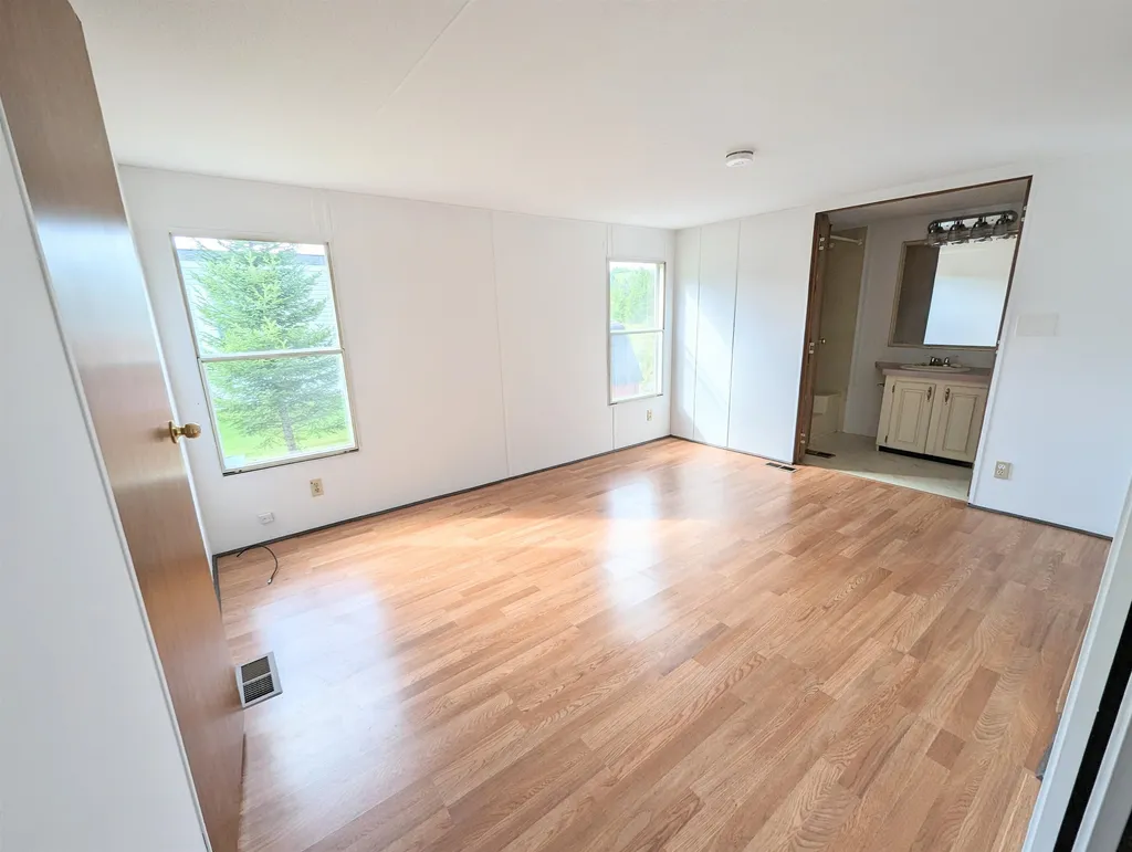 11 Toney Trailer Park Littleton NH 03561
