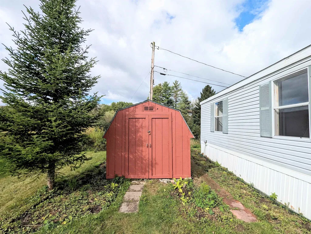 11 Toney Trailer Park Littleton NH 03561